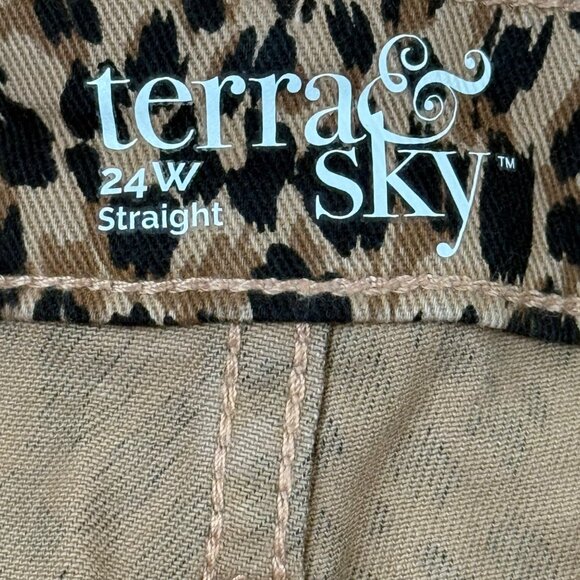 Terra & Sky Womens Straight Stretch Brown Black Leopard Denim Jeans Plus 24W NWT - Picture 5 of 10